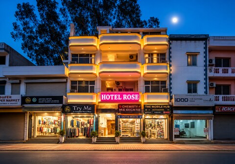 Rose Hotel