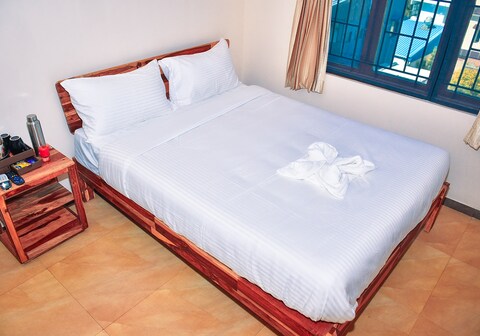 Coral Shelters Iyer Bungalow Rooms in a Service Apartment