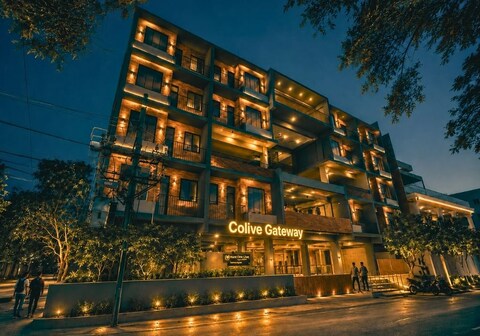 C Suites Gateway, Whitefield