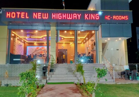 Hotel New Highway King