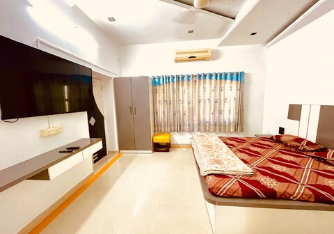 Stylish Bungalow Stay Central Ahmedabad Peaceful