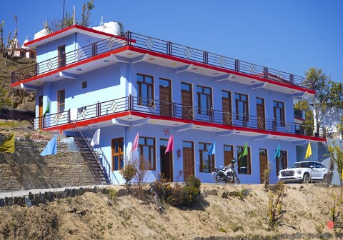 Radha Gopal Royal Homestay