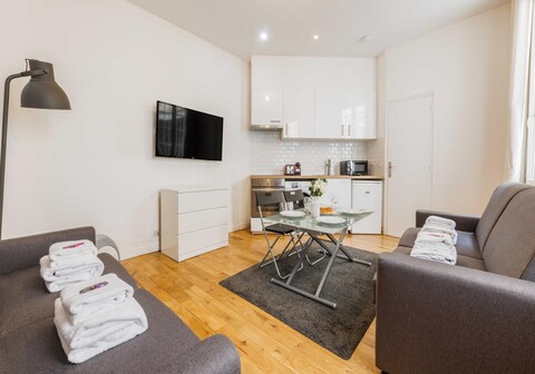 Lovely studio near Eiffel Tower