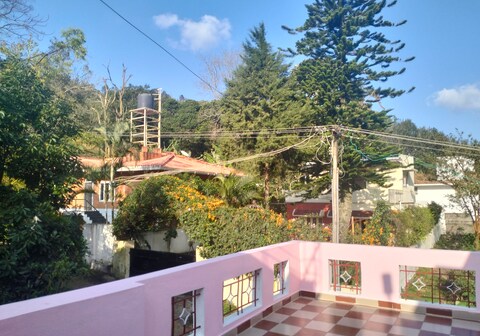 Downtown Villa 5 mins from Lake