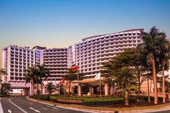 Harbour Plaza Metropolis, Hong Kong Harbour Plaza Metropolis, Hong Kong