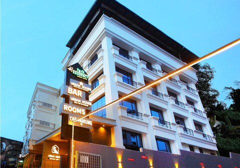 Park Residency Luxury Business Hotel
