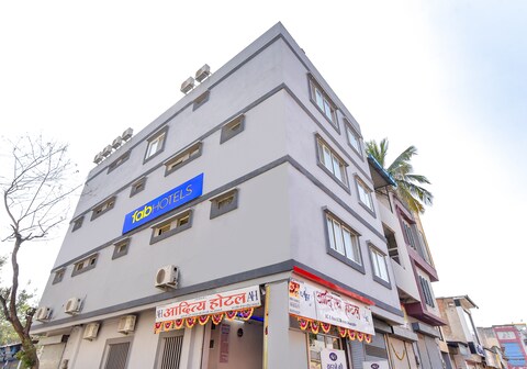 FabHotel Aaditya