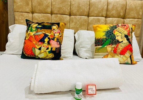 Hotel Rudraksh Villa