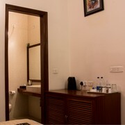 Hotel Tavisha Villa, Delhi Hotel Tavisha Villa, Delhi