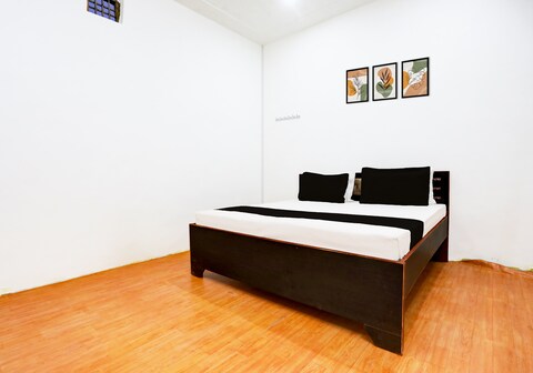 Hotel O White House Hotel