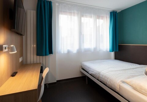 Hotel Lausanne by Fassbind