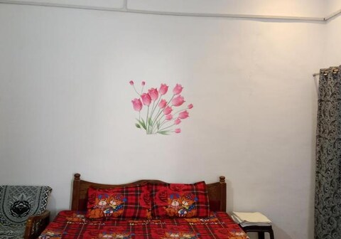 Hotel Bajrang Palace, 50km away from Raisen