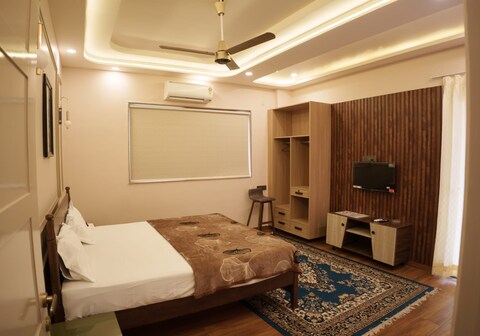 Hotel Parth Paradise