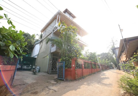 Mansion Near Calangute Beach