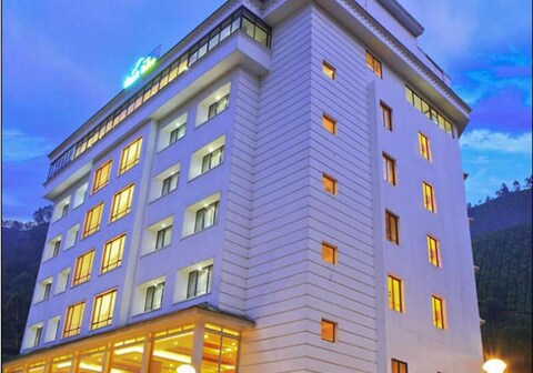 Clouds Valley Leisure Hotel