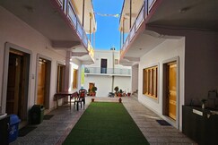 Lungdho Residency Guest House, Leh Lungdho Residency Guest House, Leh