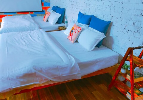 VANN VATIKA HOME STAY IN PEACH FARM- HILLS