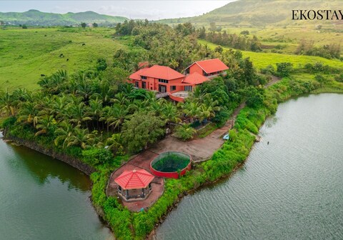 EKOSTAY - Escobar Villa (8BHK)