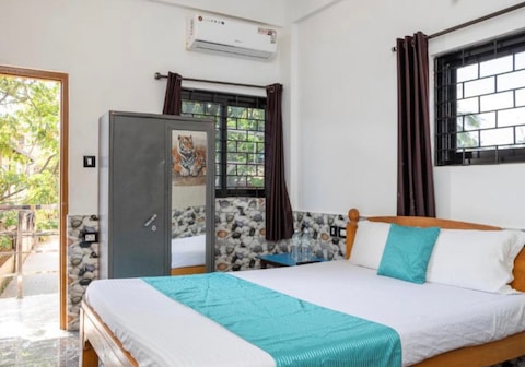 Marcelo Place 3- Titos lane 1 baga beach