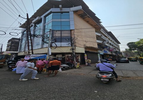 T K T Tourist Home Kannur