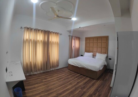 Hotel O Gilkar mansion