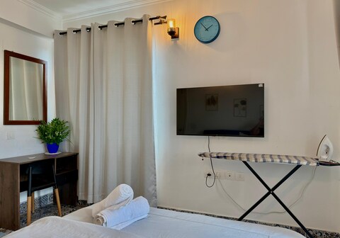 Casa Sol y Sombra 2BHK In Siolim | Near Thalassa