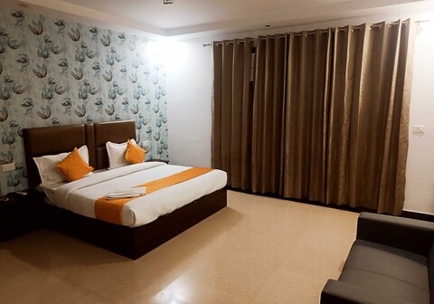 Super Hotel O Ambience Delhi Aero City Metro Station