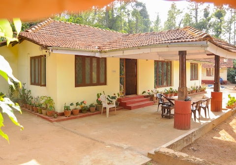 Shanthi Estate Homestay- New House Bungalow- 2BHK
