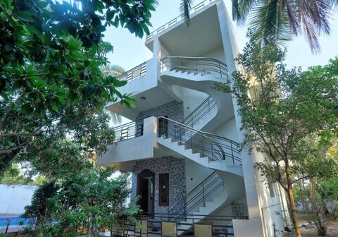 Living Edge Villa