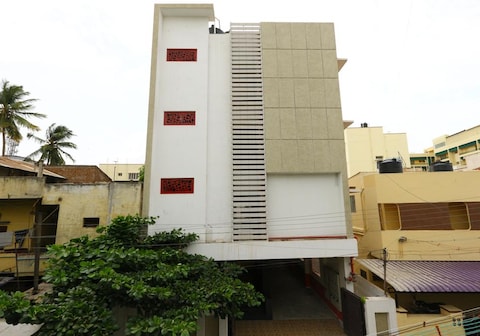 SHRI KAMADHENU RESIDENCY