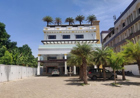 Hotel Avin Sree Grand