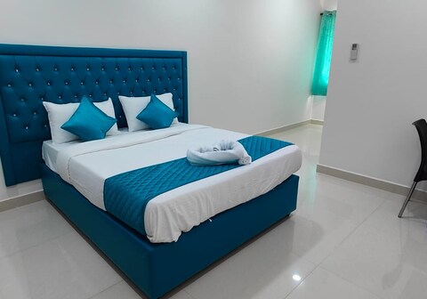 Mythri Retreat Service Apartments