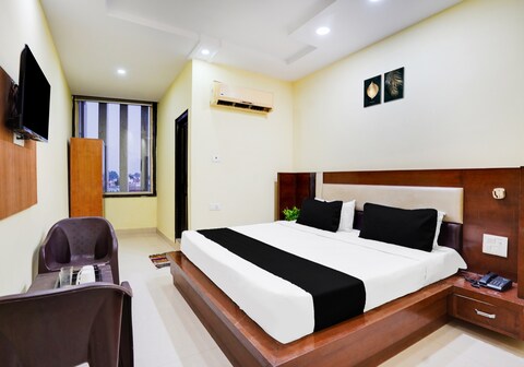 Hotel O Jwalapur Near Railway Station