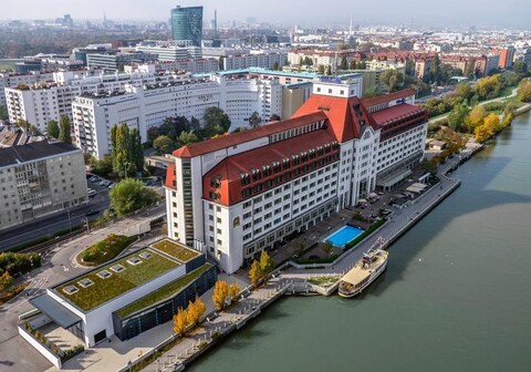 هيلتون فيينا ووترفرونت