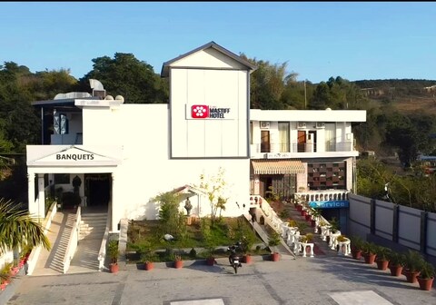 Little Mastiff Dharamshala Airport