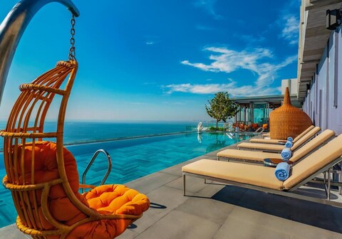 Le Sands Oceanfront Danang Hotel