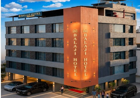 Balaji Hotel Somnath - 1.2km from The Temple