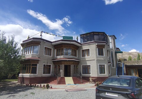 Royal Castle Guest House
