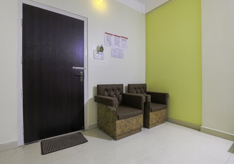 Collection O Hotel Kaku