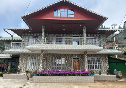 Lazim Homestay & Tea Spot