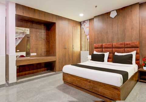 Super Collection O Alipur Narela