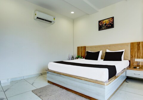 HOTEL O THE SILVER TULIP