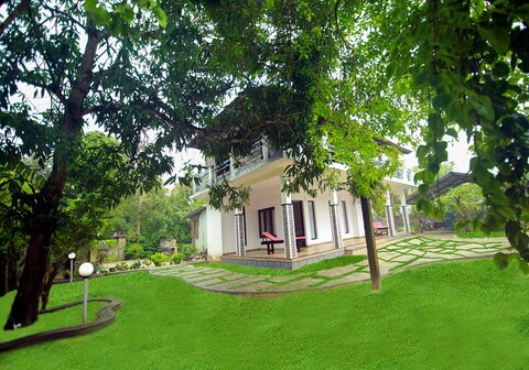 Marari God's Own Villa| Rooms & Restaurant