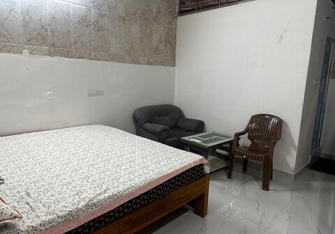 Duplex Rooms at Temple view Home Stay