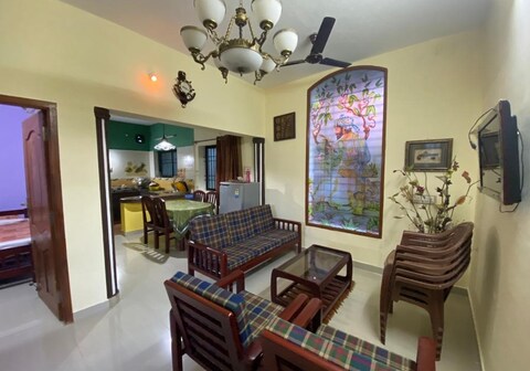 Velavan Hill View Resort