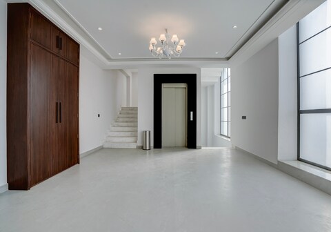 Nirvana Hotel & Banquet