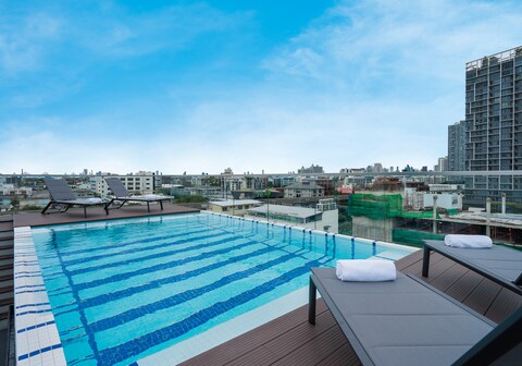 Hotel Amber Sukhumvit 85