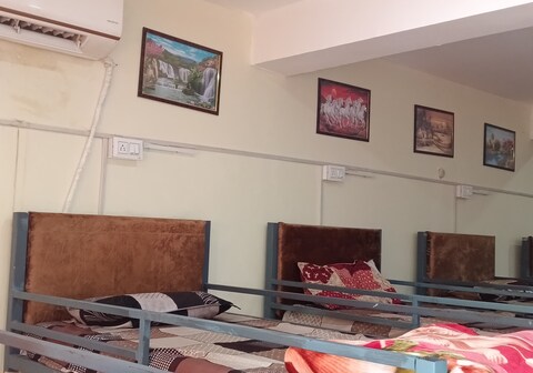 Shri mohan dham Dormitory