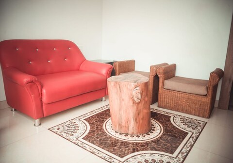 ILIF 2710 RED STONE RESORT