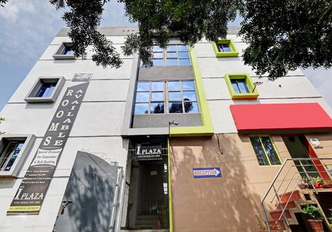 Hotel I Plaza